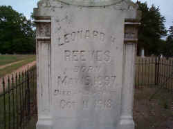 reeveslh2.jpg (26940 bytes)