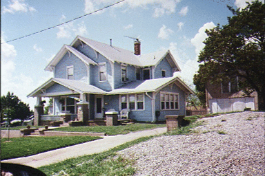 02wyn001.gif (83048 bytes)