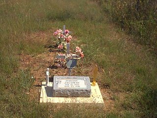 dixonchapel11.jpg (27682 bytes)