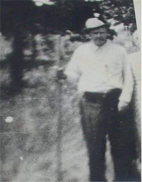 farrisgeorge.jpg (19840 bytes)