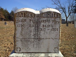 peer2.jpg (29562 bytes)