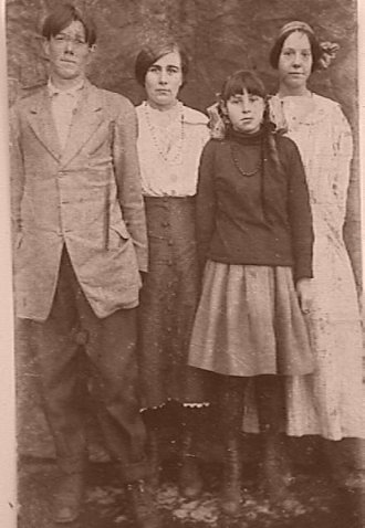 gullett.jpg (31984 bytes)