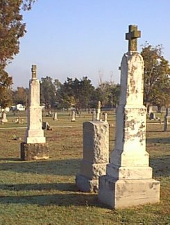 mcmaneninfamily.jpg (23916 bytes)