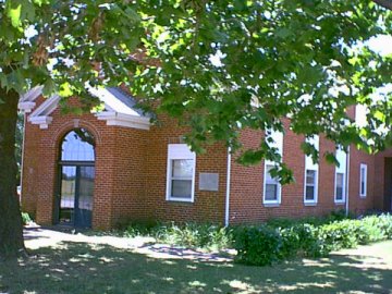 mcgeeschool2.jpg (40014 bytes)