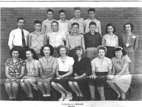 whitebeadschoo4647.jpg (40101 bytes)