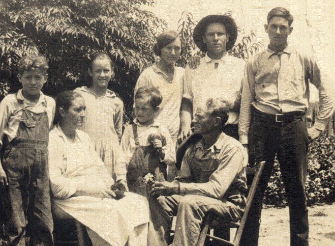 Whbfam06.jpg (96488 bytes)