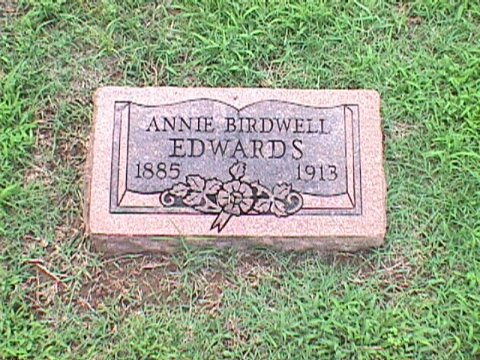 albirdwell.jpg
(72907 bytes)