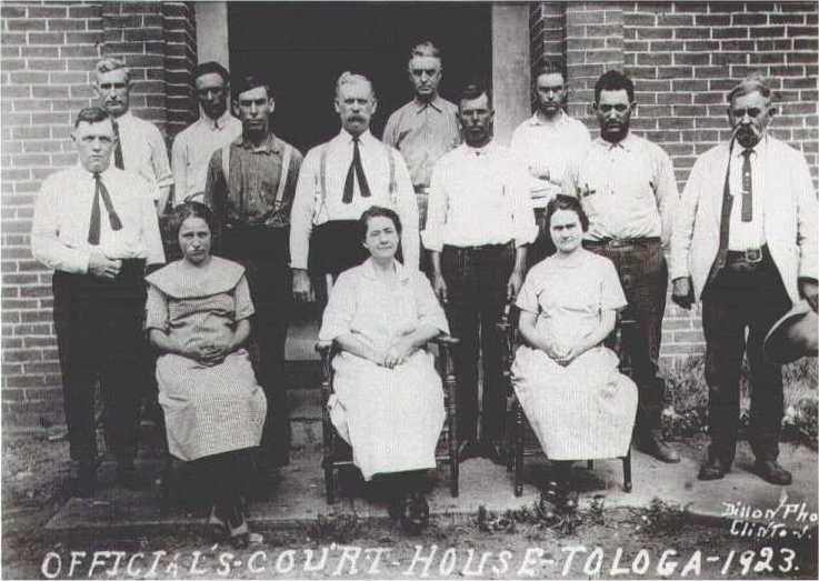 Dewey County Courthouse Staff 1923