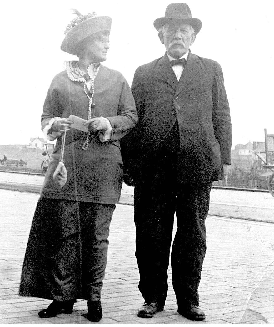 unknown couple