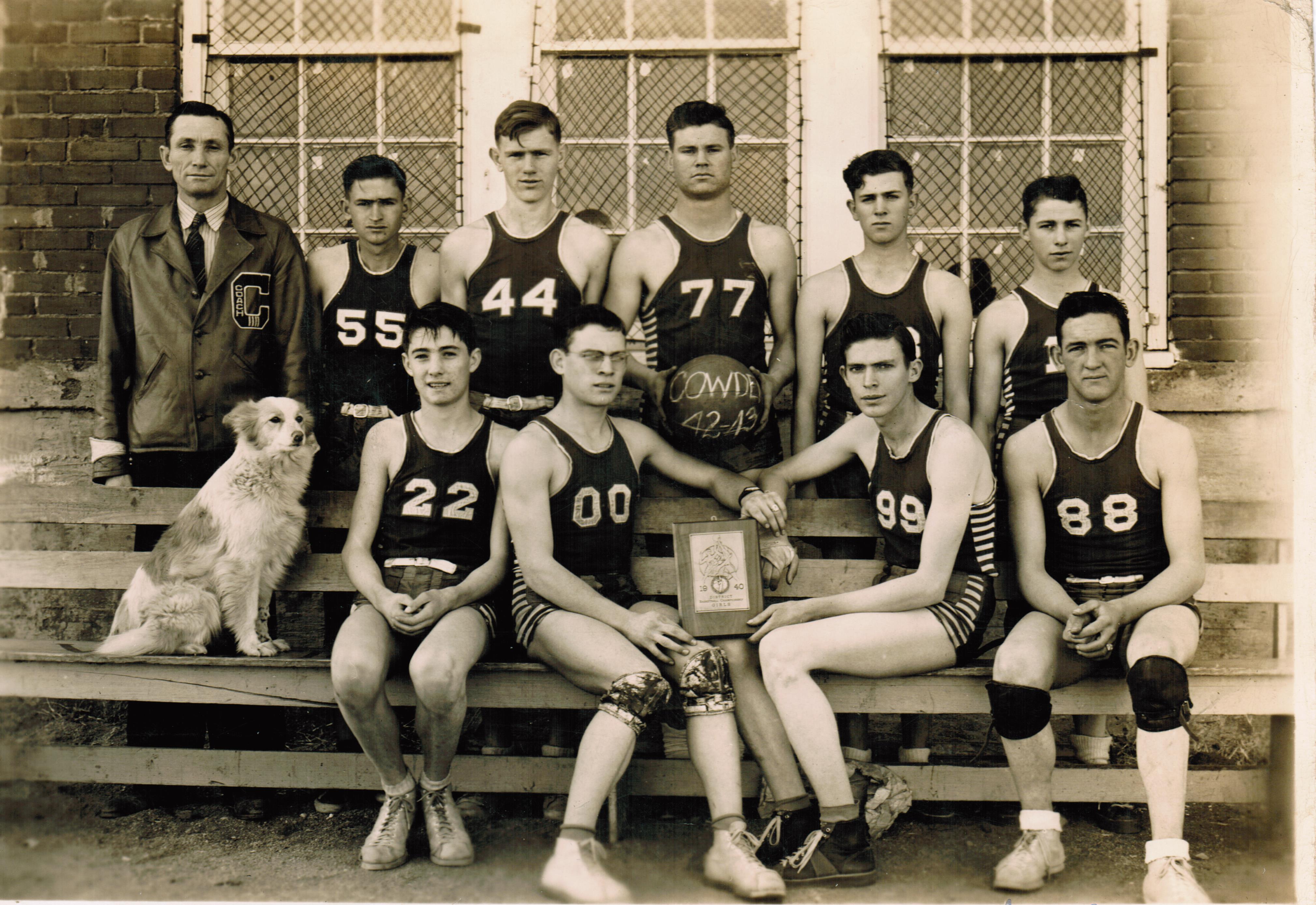Cowden (Okla) Boys Basketball 1942-1943